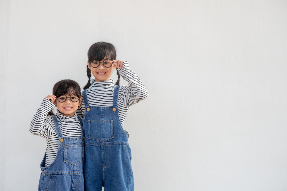 2 girls matching outfits.jpg