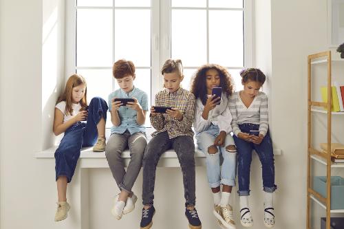 What factors affect digital device viewing behaviour in children?