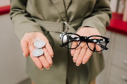 Should kids wear both myopia control glasses and contact lenses? 