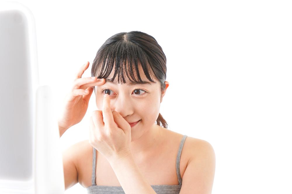Contact lens application_The NaturalVue Multifocal Contact Lens - Astigmatism masking or correcting.jpg