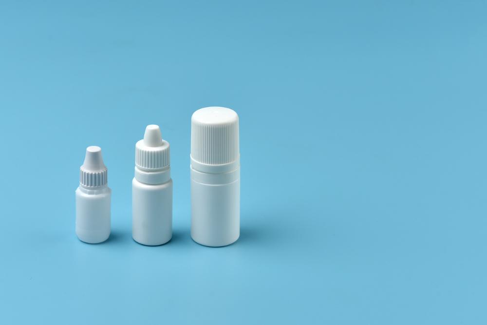 3 bottles of drops_Which atropine dosage should I prescribe for myopia control.jpg