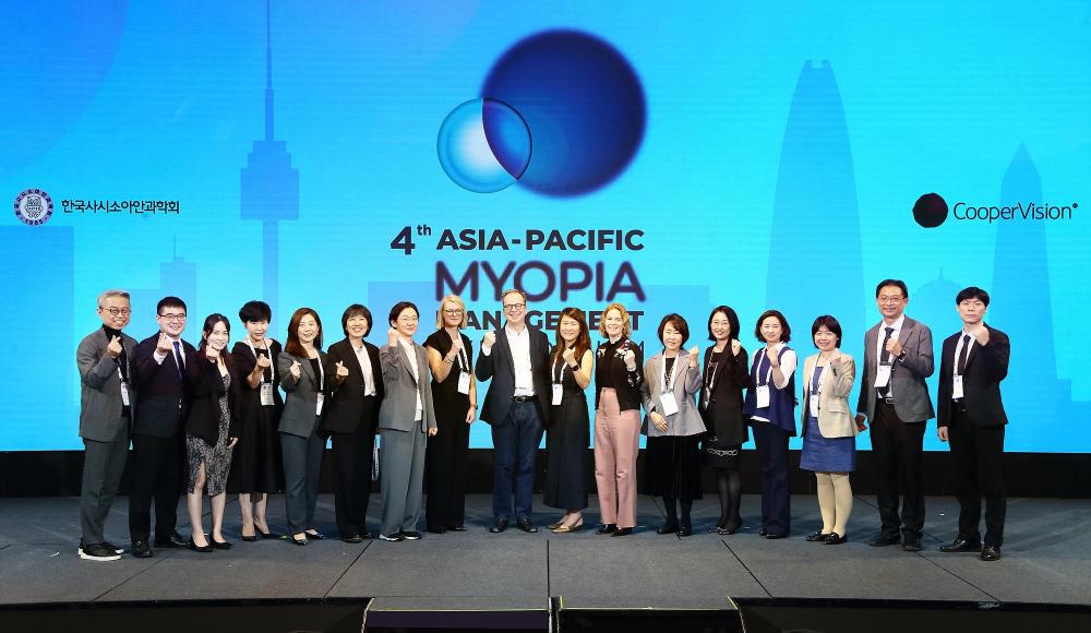 Speakers and Moderators Group Photo.jpg