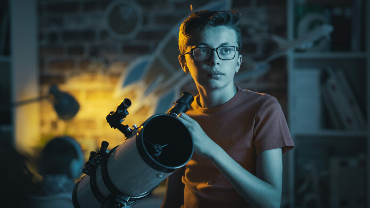 Understanding the new Essilor® Stellest® spectacle lens