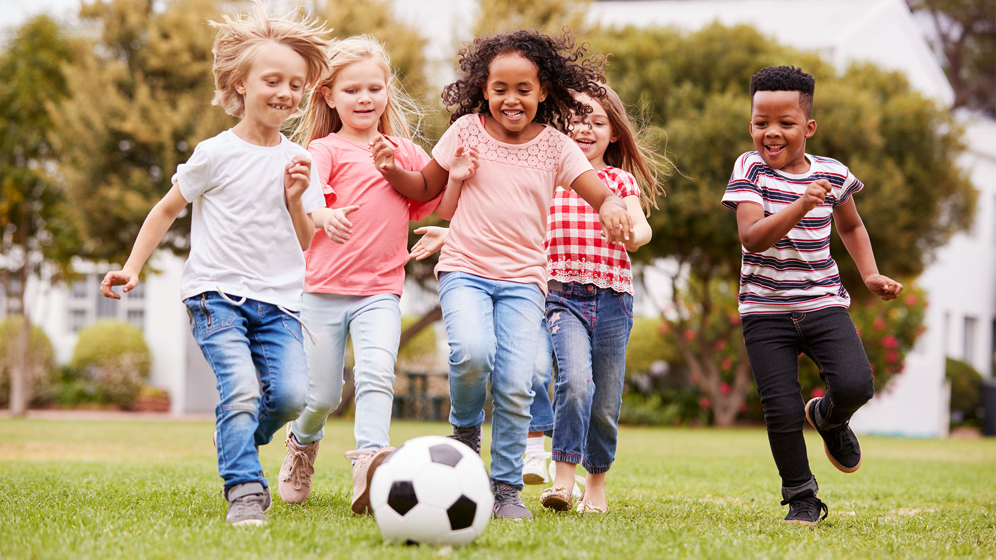 How-outdoor-time-influences-myopia-prevention-and-control-%E2%80%93-a-meta-analysis.jpg